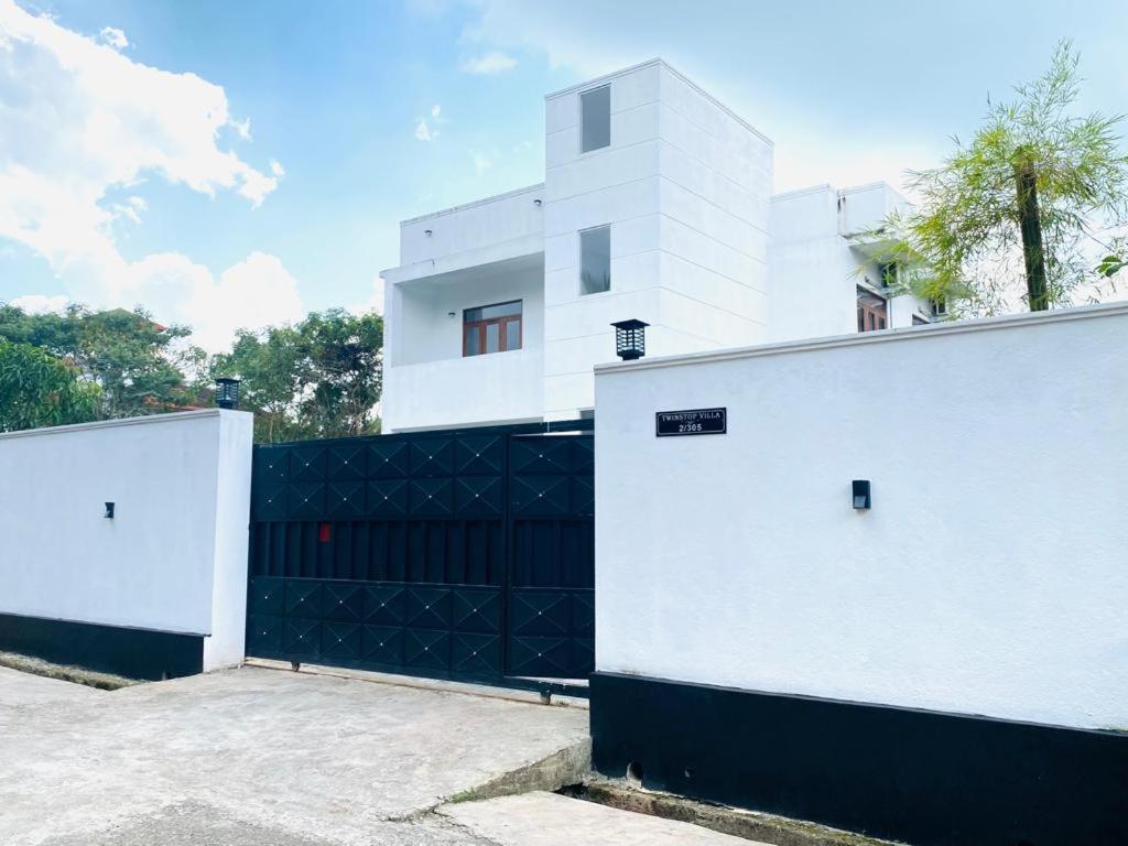 Twinstop Villa Minuwangoda المظهر الخارجي الصورة